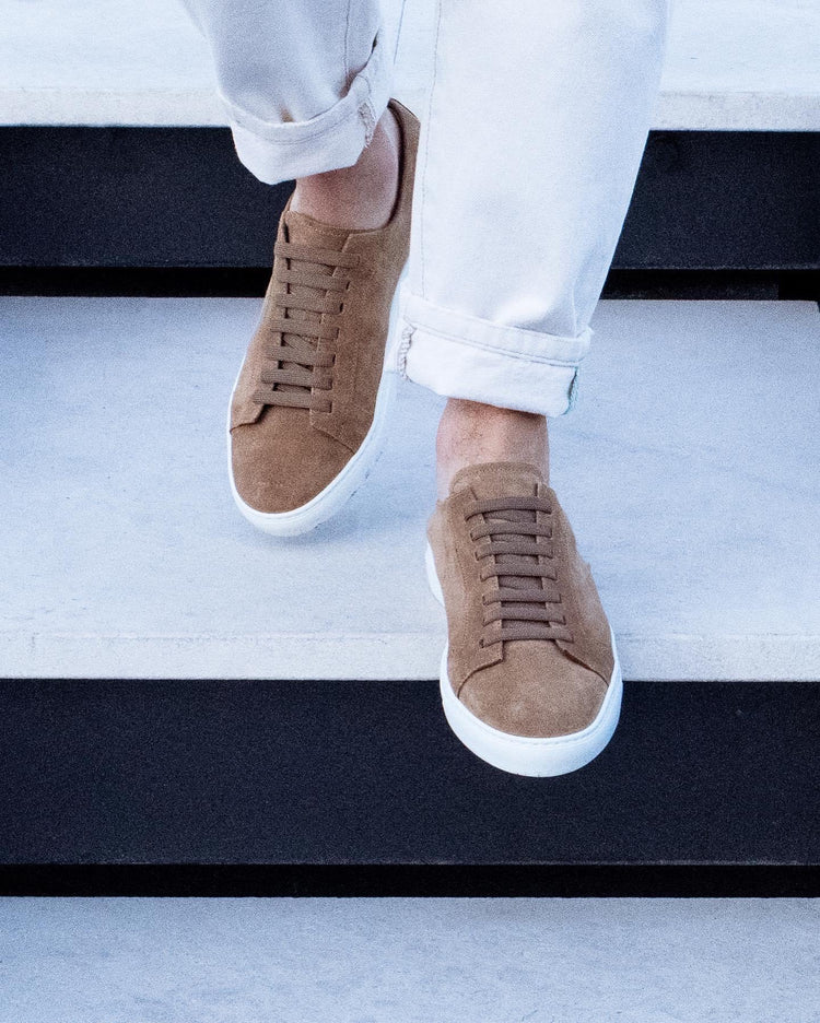 Handgefertigte Herren-Sneaker der italienischen Marke "Sabis Bisconti" bei Sisento