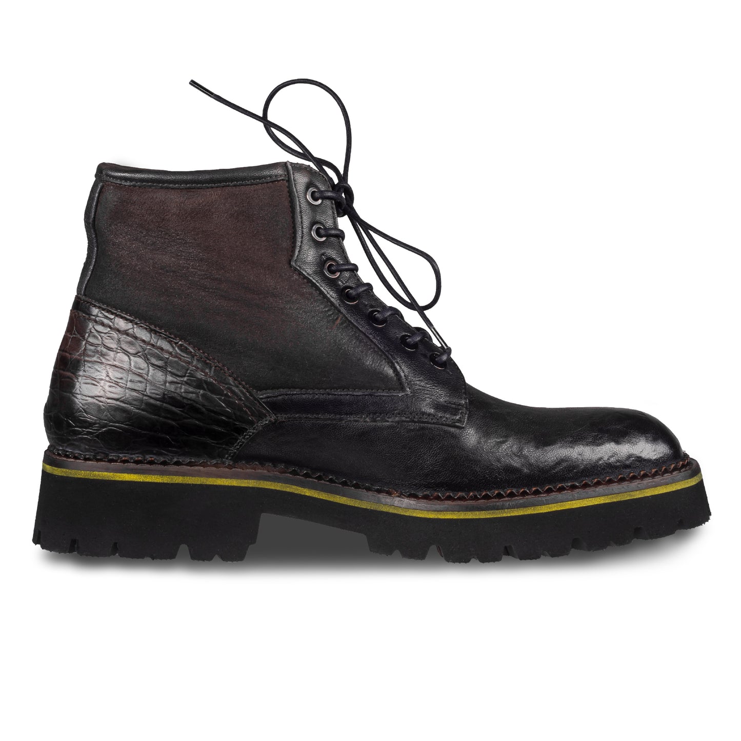 LORENZI - Italienische Herren Lammfell Schnür-Boots, Kalbsleder-Stiefelette grau. Handgefertigt und durchgenäht. Ansicht der Ferse und Sohlenunterseite.
