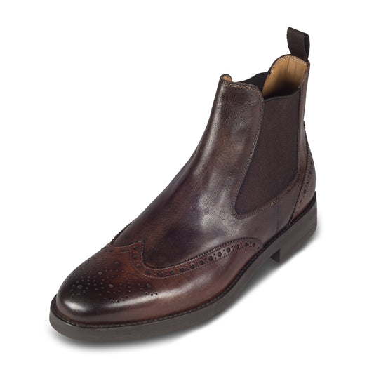 BRECOS Italienische Herren Chelsea Stiefelette, braun, Kalbsleder. Durchgenäht. Ansicht Linker Schuh schräg