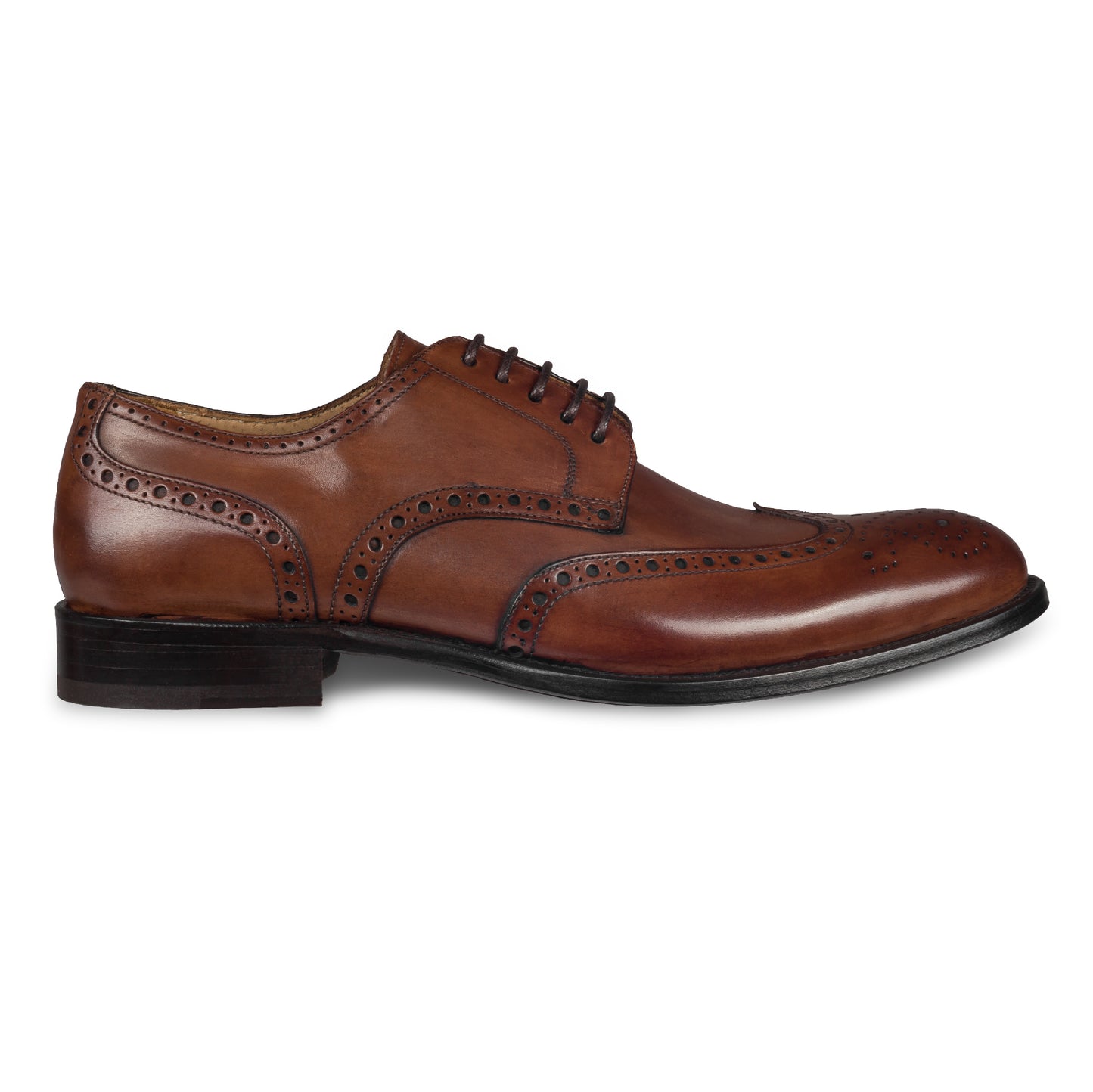 BRECOS Anzugschuhe | Full-Brogue Derby im Budapester-Stil braun, Durchgenäht. Seitliche Ansicht der Außenseite rechter Schuh. Bei Sisento.