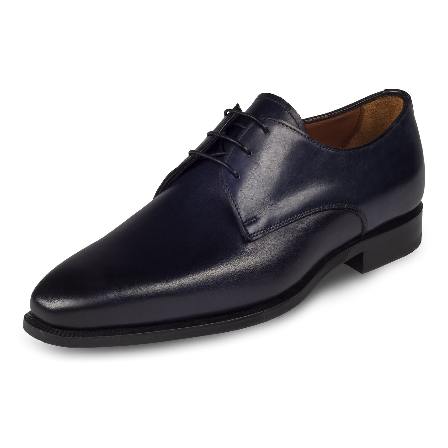 Anzugschuhe von Flecs, Plain Derby Schnürer in dunkelblau, durchgenäht. Schräge Ansicht linker Schuh. Bei Sisento.