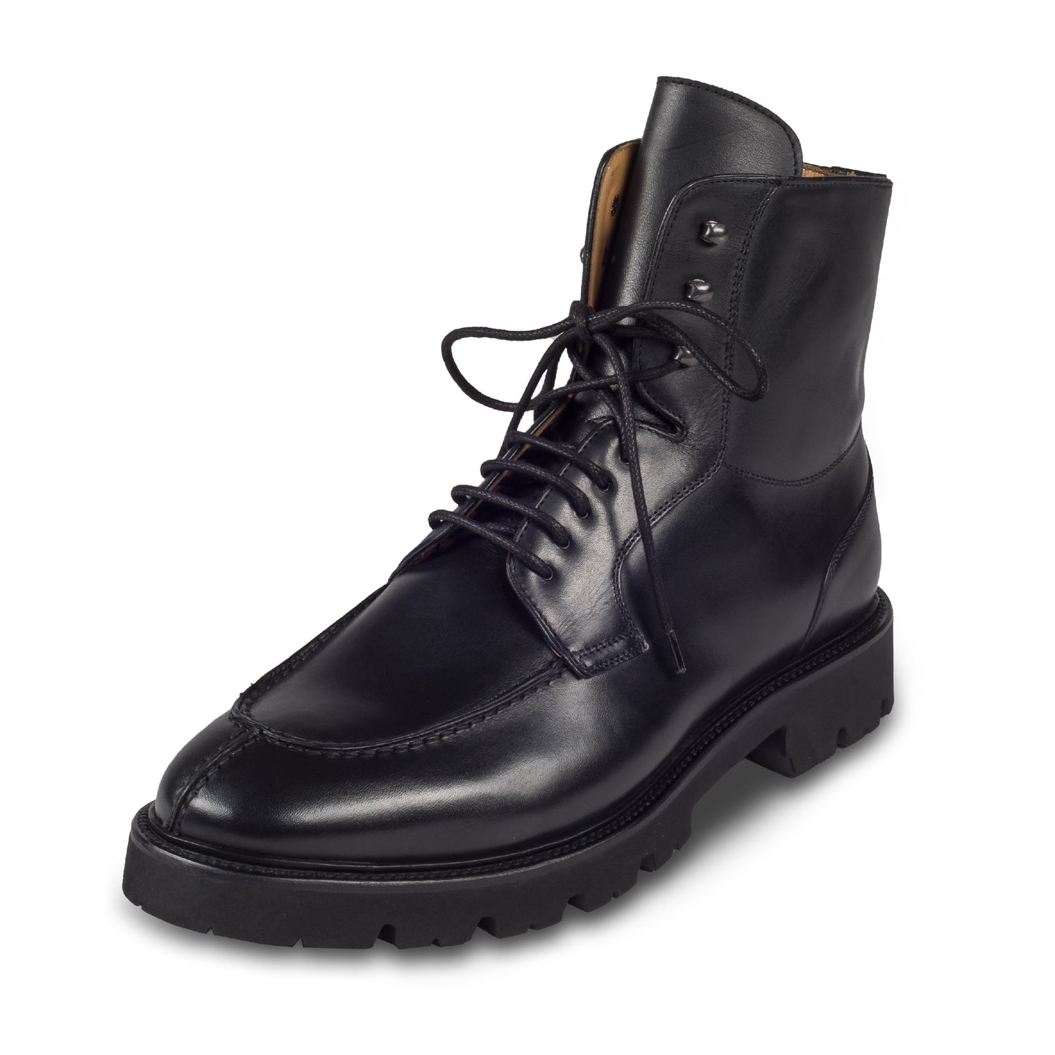 BRECOS - Italienische Herren Kalbsleder Schnür-Stiefelette in schwarz mit Reißverschluß. Mit Gummisohle. Handgefertigt und durchgenäht. Schräge Ansicht linker Schuh.