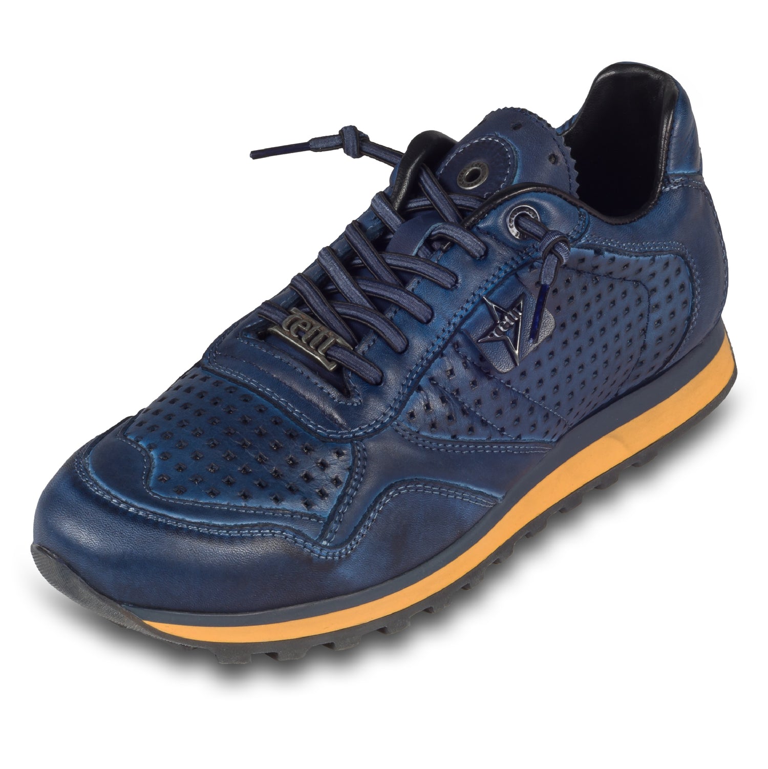 CETTI Herren Kalbsleder Sneaker, Modell „C-848“ in dunkel blau (nature tin navy). Handgefertigt in Spanien. Schräge Ansicht linker Schuh.