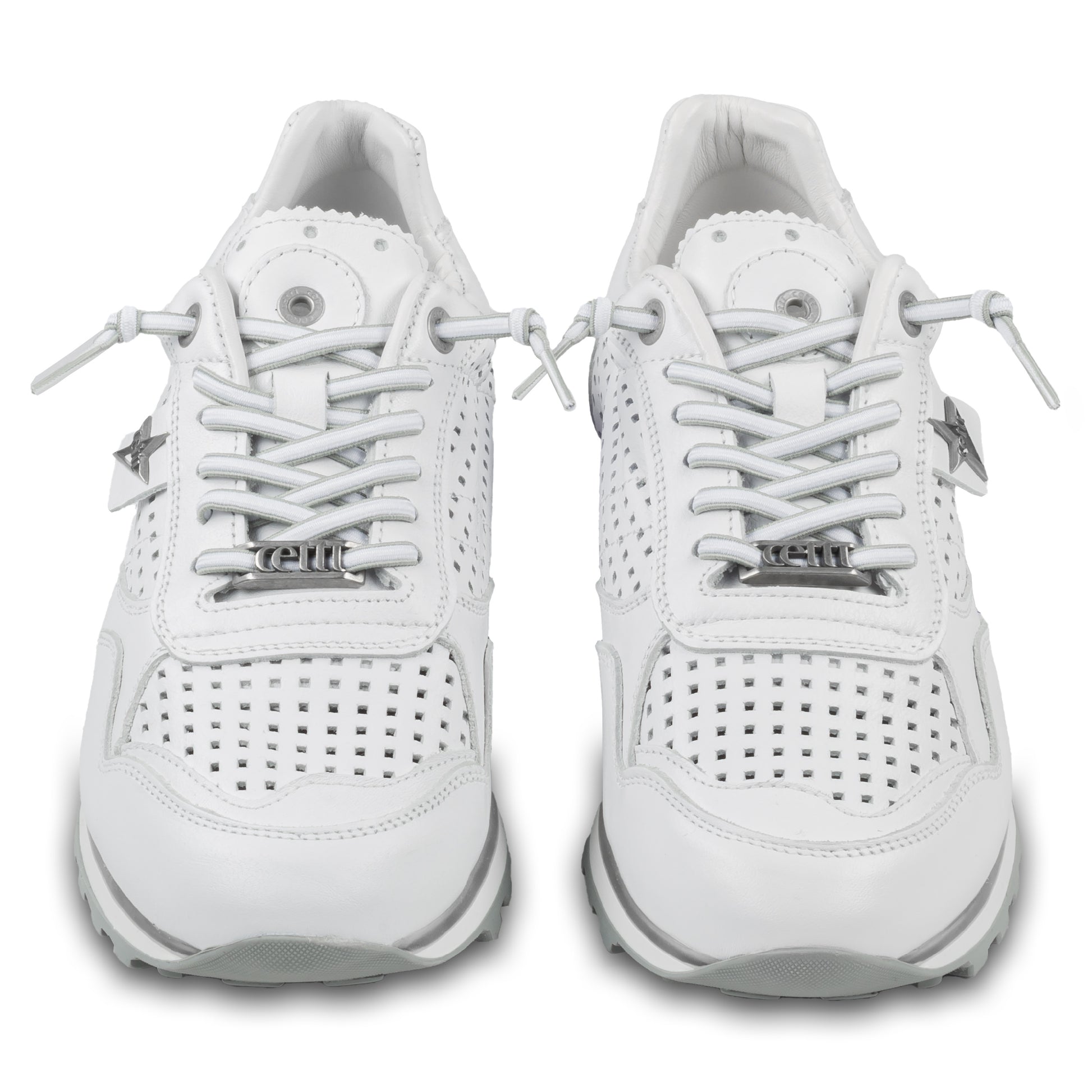 CETTI Herren Sommer Leder Sneaker, Modell „C848“ in weiß (nature bianco). Perforiertes Leder. Made in Spain. Paarweise Ansicht von vorne.  