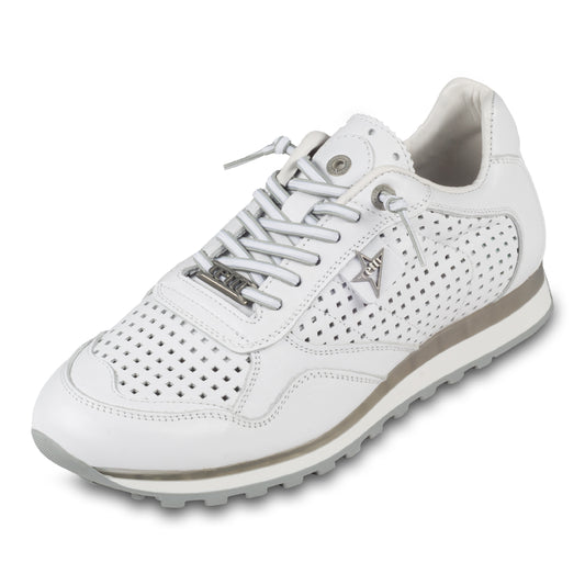 CETTI Herren Leder Sneaker, Modell „C848“ in weiß (nature blanco), Made in Spain. Ansicht der Ferse und Sohlenunterseite. Schräge Ansicht linker Schuh.