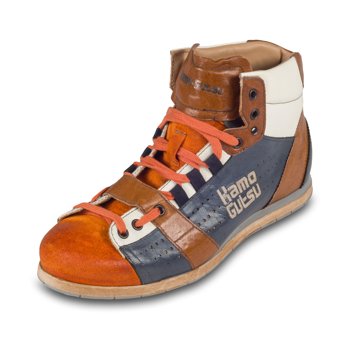 KAMO-GUTSU Herren Leder Sneaker Stiefel blau / orange, High-Top, stone-washed. Modell TIFO-105 arancio + navy. Handgefertigt in Italien. Schräge Ansicht linker Schuh.