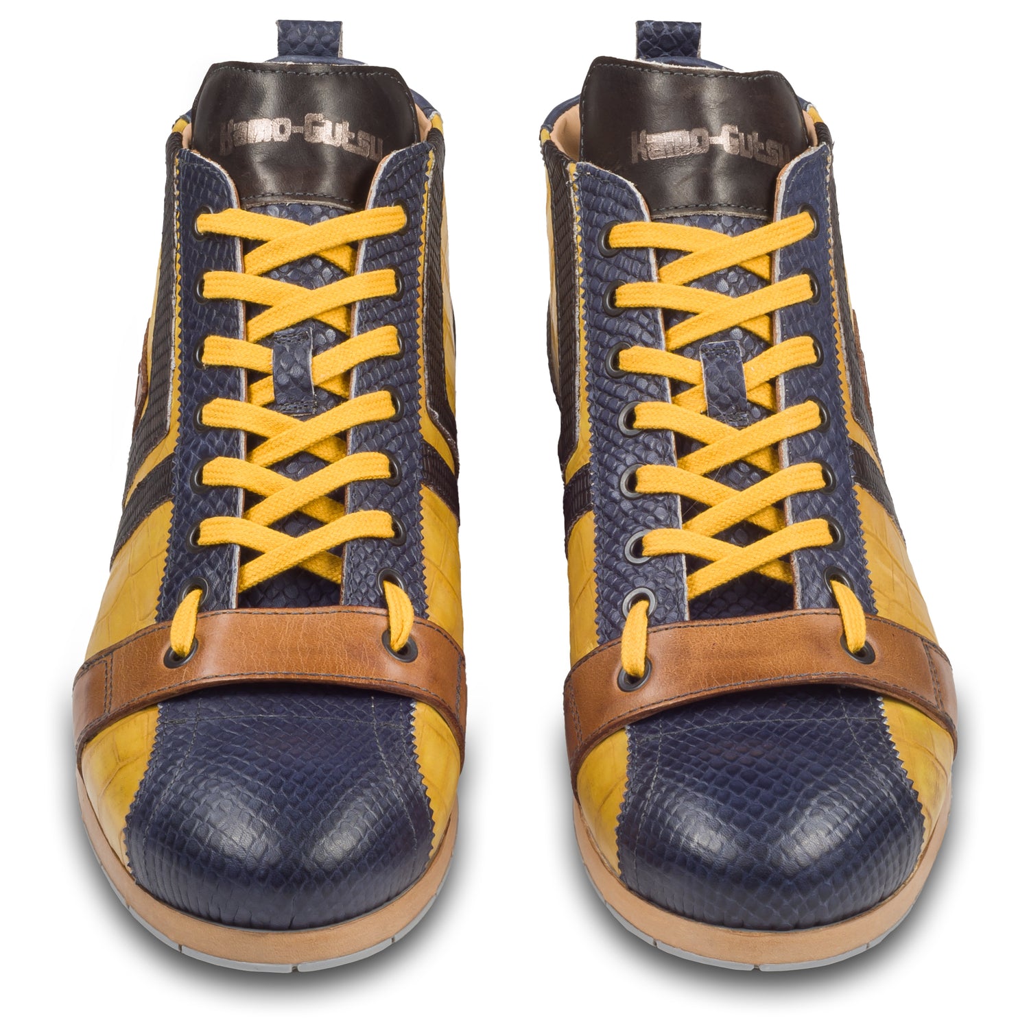 KAMO-GUTSU Herren Leder Sneaker in blau / gelb, Kroko-Optik, knöchelhoch. Modell TIFO-130 blu + lemon + taupe. Handgefertigt in Italien. Paarweise Ansicht von vorne.  