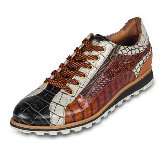 LORENZI - Italienische Herren Kalbsleder Sneaker, in schwarz / braun / weiß, mit Reptil Prägung und seitlichem Reißverschluß. Handgefertigt und durchgenäht. Schräge Ansicht linker Schuh mit orangem Schnürsenkel..