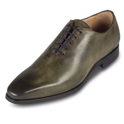 BRECOS Italienische Herren Anzugschuhe aus Kalbsleder, Onecut/Wohlecut in grün, Oxford-Schnürung handgefertigt. Schräge Ansicht linker Schuh