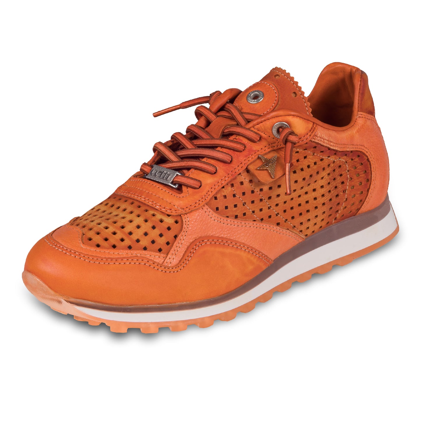 CETTI Herren Leder Sneaker, Modell „C848“ in orange (used tin ambar), Made in Spain. Ansicht linker Schuh schräg