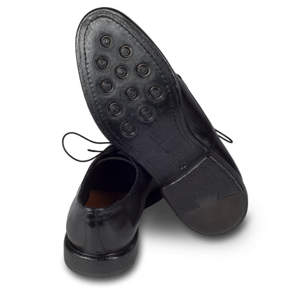 Lemargo Herren Schnür-Halbschuhe, schwarz, Kalbsleder im Vintage-Look. Handgefertigt und Durchgenäht. Ansicht Sohle und Ferse