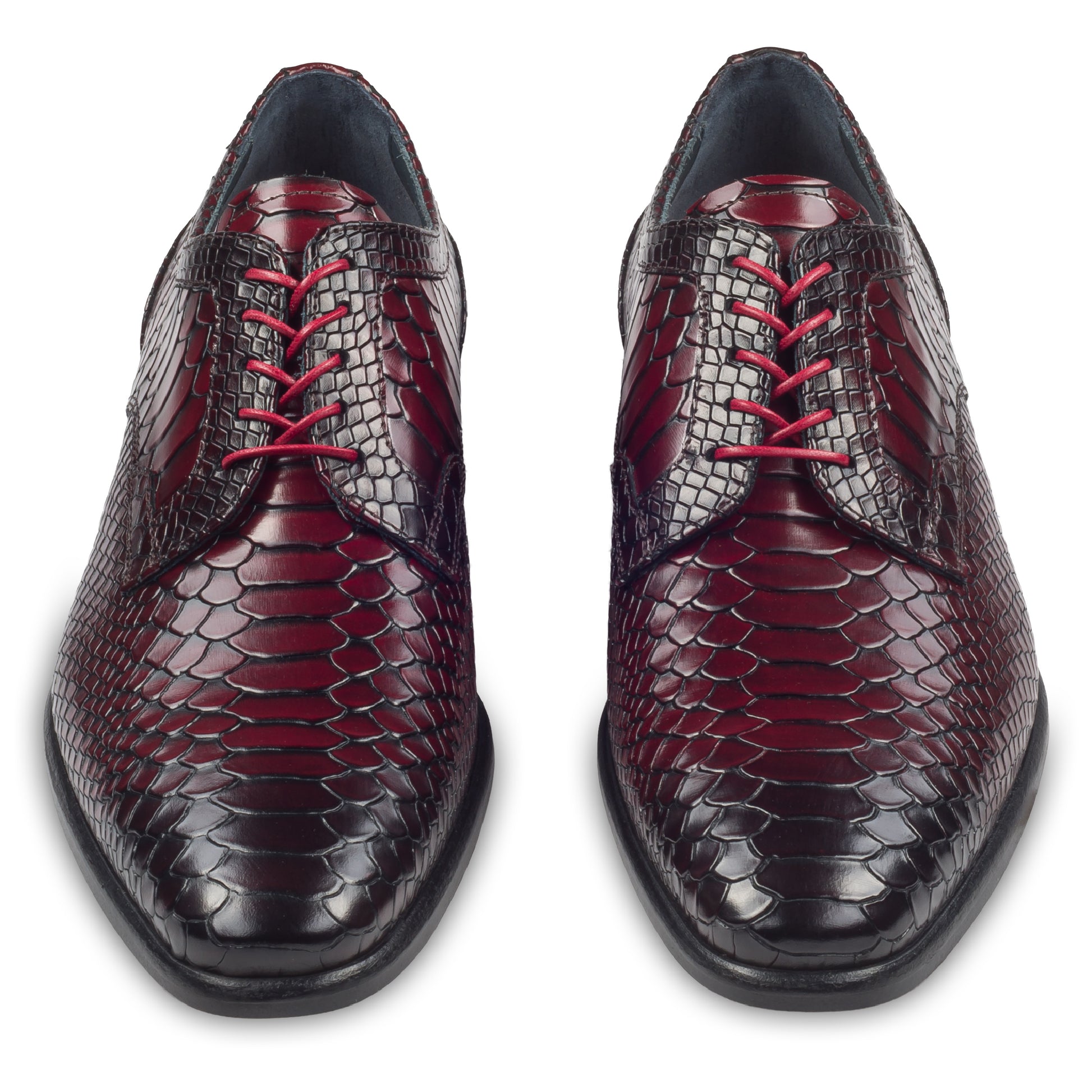 Lorenzi Extravaganter Herren Derby Schnürschuh aus rot/schwarzem Kalbsleder in Kroko-Optik. Handgefertigt und Durchgenäht. Paarweise Ansicht von vorne.  