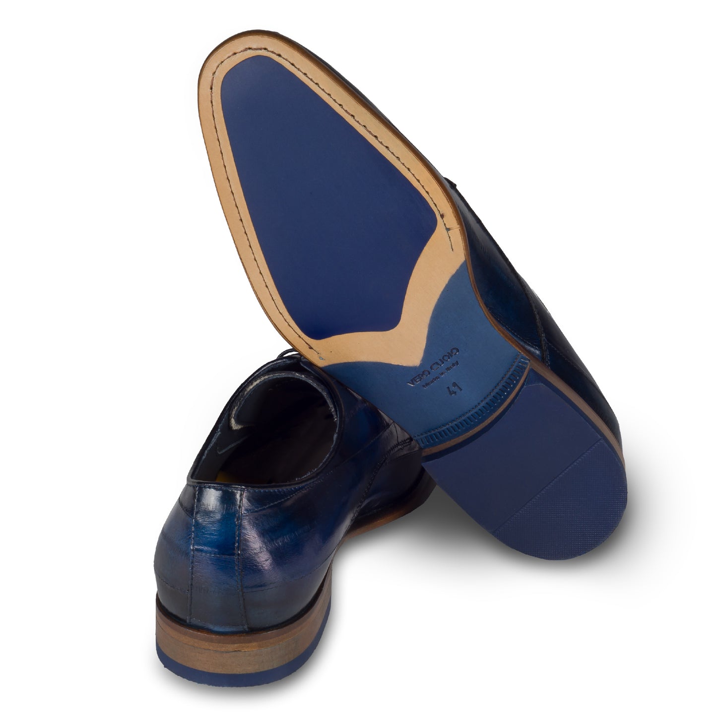 Lorenzi - Extravaganter Herren Derby Schnürschuh aus blauem Aal-Leder. Handgefertigt und Durchgenäht. Ansicht der Ferse und Sohlenunterseite.