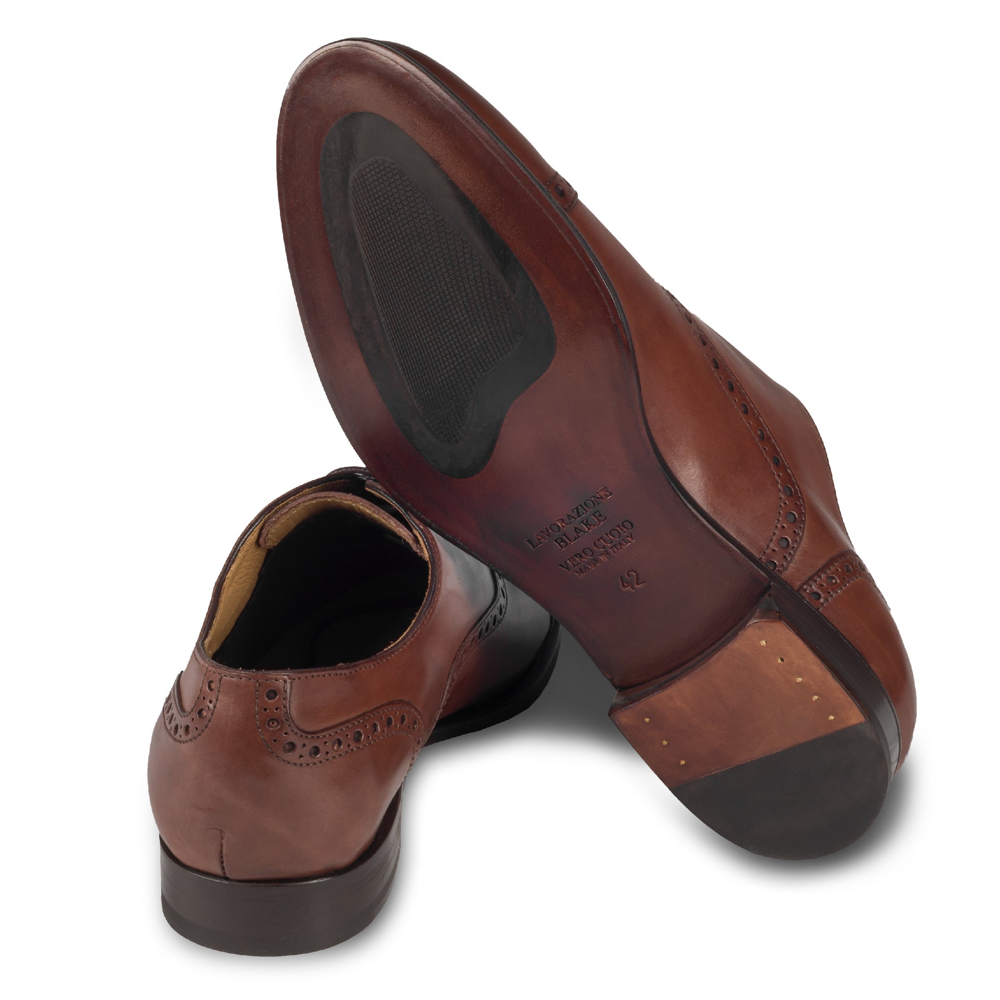 BRECOS Anzugschuhe Half-Brogue Oxford in mittelbraun / dunkelbraun, Durchgenäht. Ansicht Ferse und Sohle